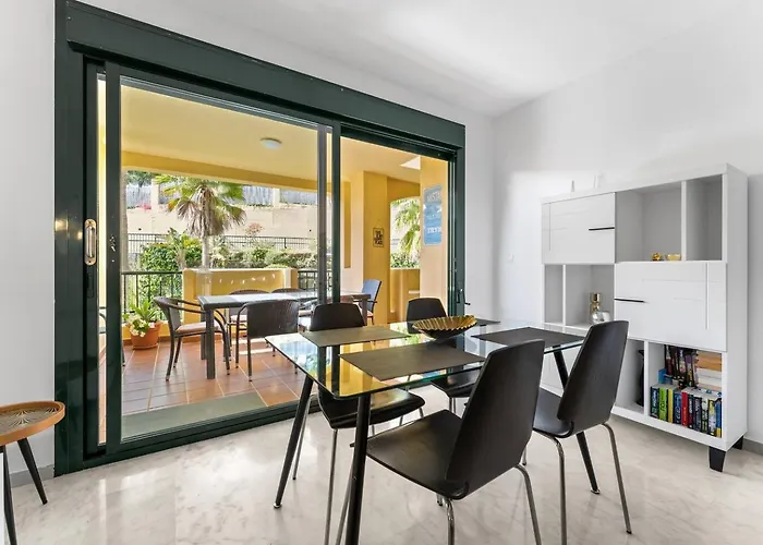 Chic Flat In Miraflores * Fuengirola